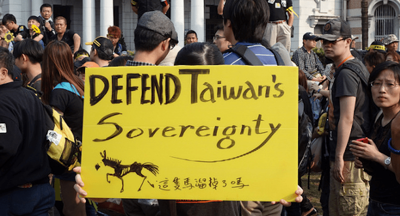 Protests against a new trade agreement between Taiwan and China, Taipei, March 2014 © Tenz1225 via Flickr (CC BY-SA 2.0)