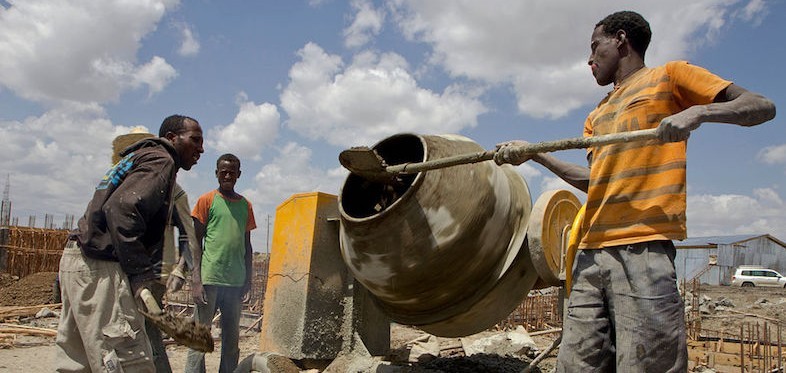 Construction works in Ethiopia © Simon Davis/Department for International Development (CC BY 2.0)