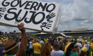 Brazilians protest against the government and corruption, 15 March 2015 © José Cruz/Agência Brasil (CC BY 2.0)